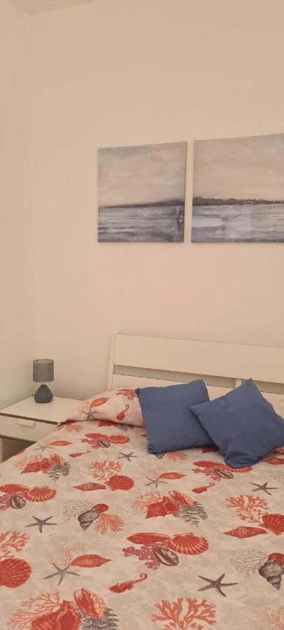 Casa Colomba Sant'angelo Apartment *